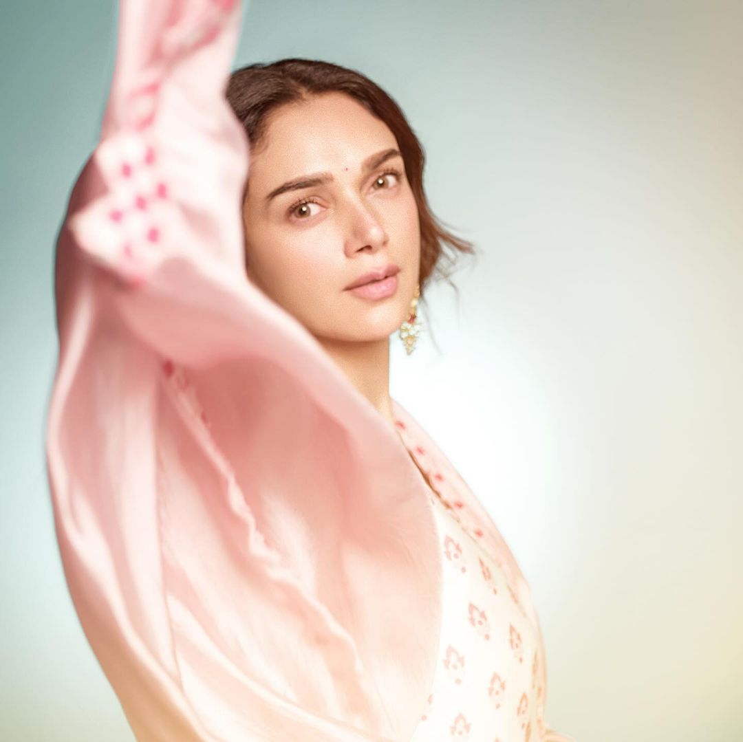 South Indian Actress Aditi Rao Hydari In Pink Salwar Kameez